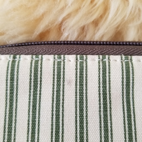 Kathy Ireland Striped Cosmetic Bag - Picture 9 of 9